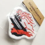 Parche de Okarun del anime Dan da dan vista detalle